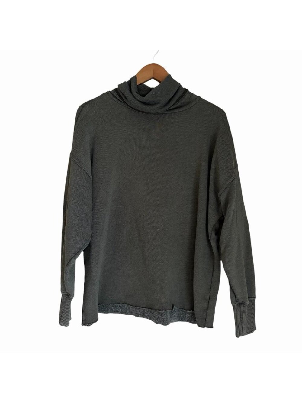 Aerie cowl neck turtleneck green sweatshirt pullover size Medium